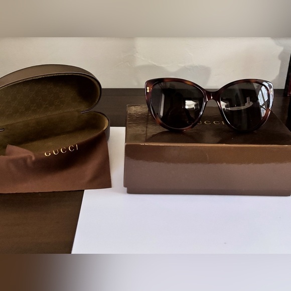 NWT Gucci Women’s Tortoise and Gold Cat-Eye Sunglasses 3804/S - Picture 2 of 7